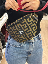 Load image into Gallery viewer, Gold Μαίανδρος Belt Bag Medium
